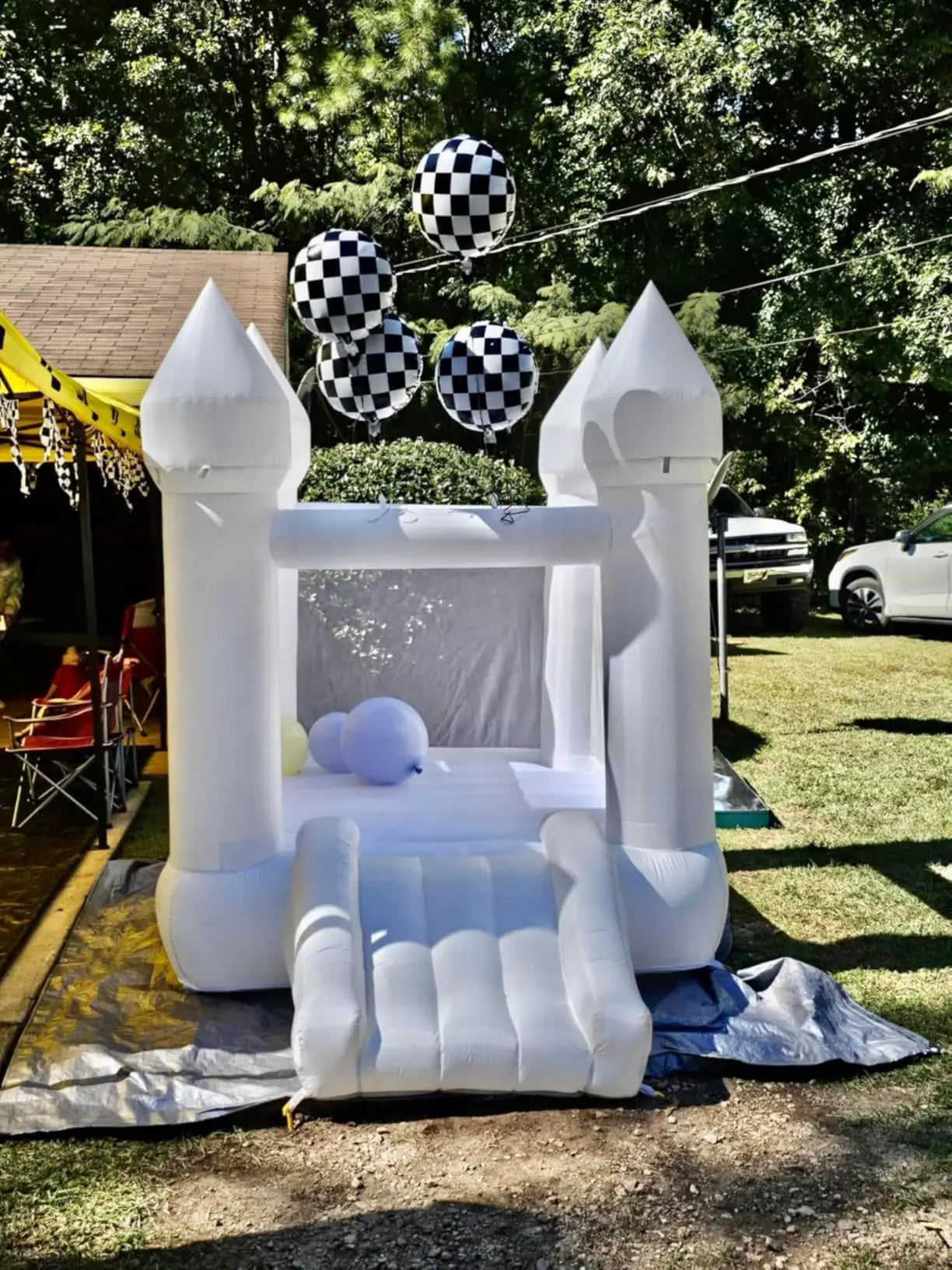 Home Use Mini 6X6ft Oxford Fabric Inflatable White KIds Bounce House Toddler Bounce House with Slide and Ball for Soft Playpit