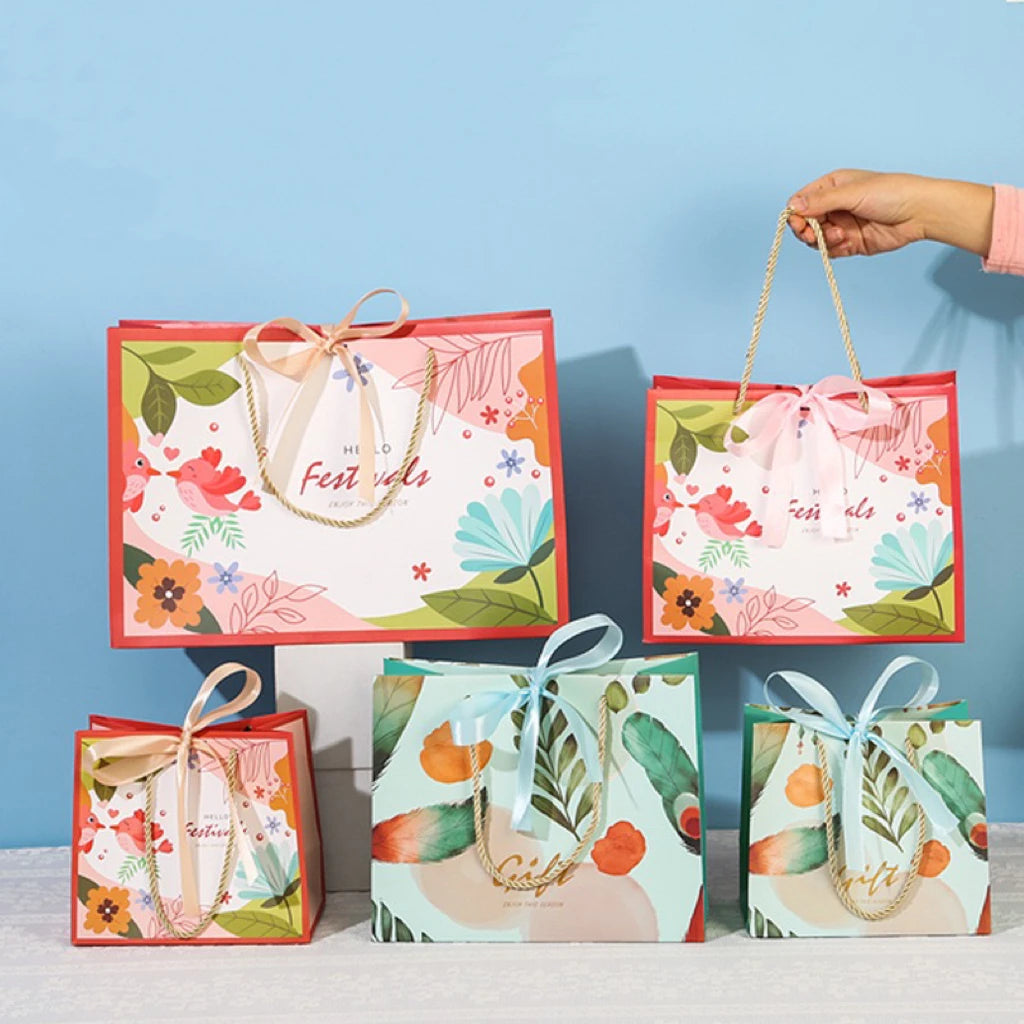 Luxury Color Festival Shopping Paper Gift Bags Festival Party Favor Gift Paper Bags for Boutique With Bow Tie