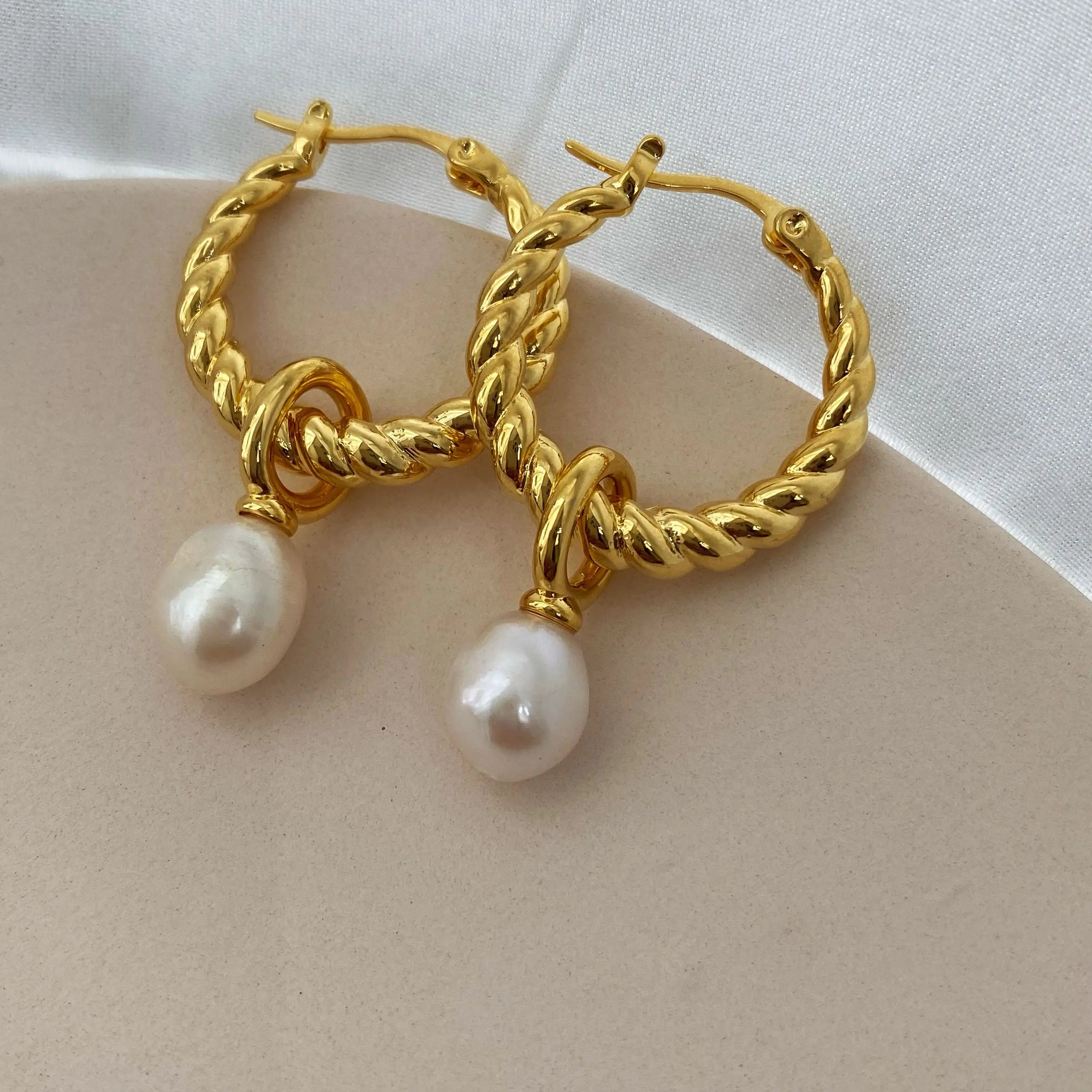 Detachable Twisted Circle Irregular Baroque Pearl Earrings Croissants Gold Drop Earrings for Women French Vintage Luxury Jewelry