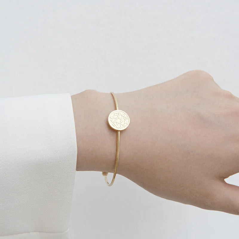 2022 Fashion New Stainless Steel 14k Gold Leaf C Elegant Exquisite Fine Bracelet Spot Wholesale