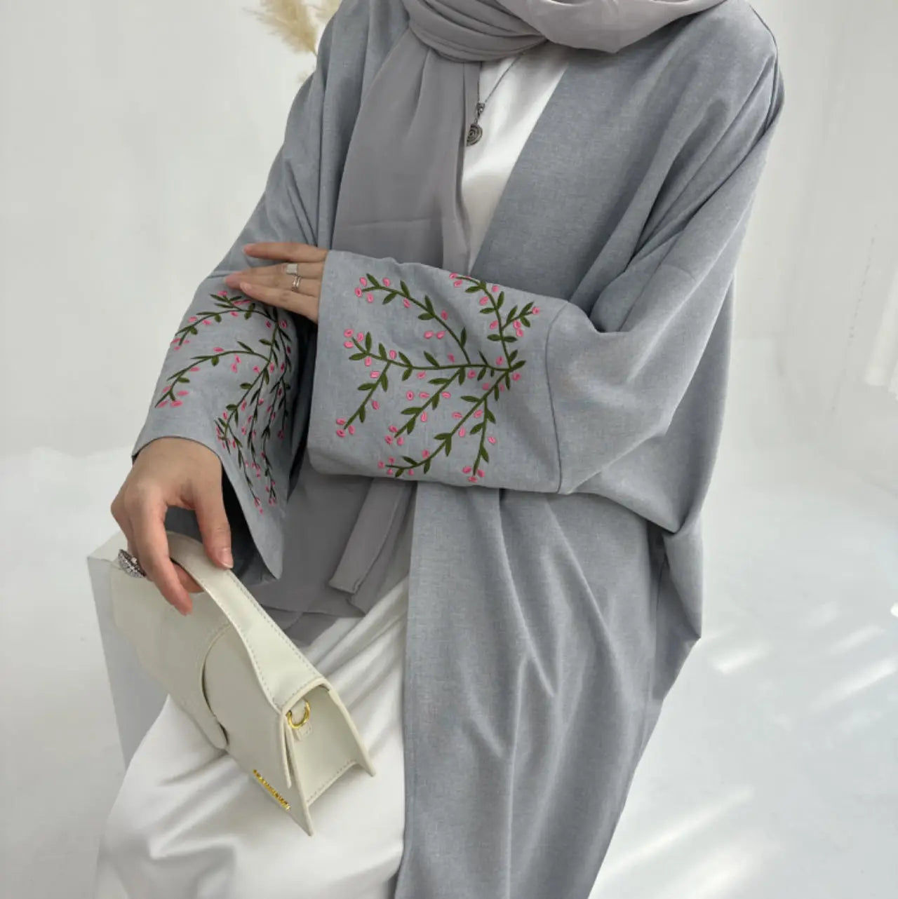 2024 New EID Abaya Designs Women Muslim Modest Abaya Flower Embroidery Kimono Abaya Dresses Islamic Clothing