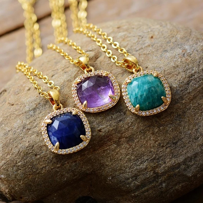 Trending Gold Plated Natural Stone Amethyst Arrowhead Pendant Necklace Sword-shaped for Weddings Orthodox for Men Lovers'