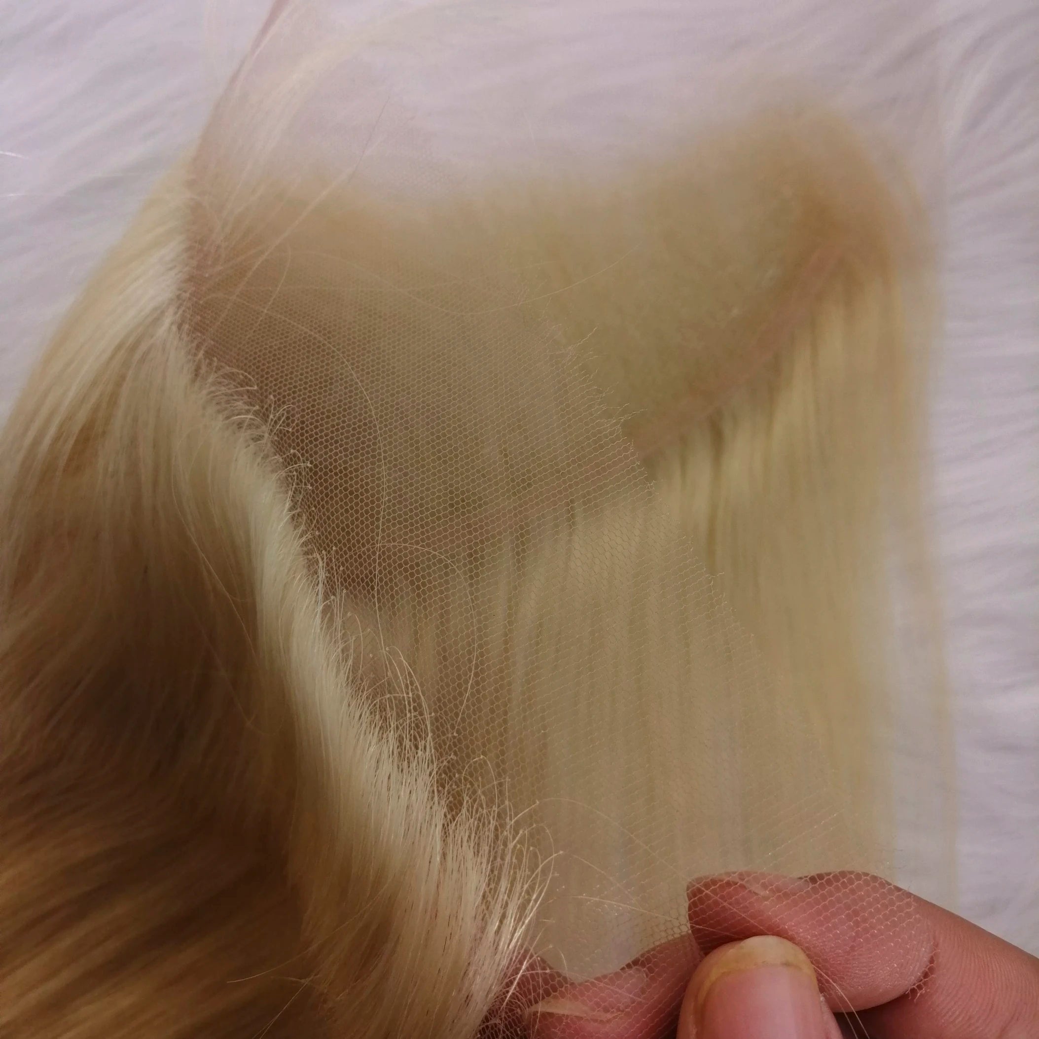 Wholesale 613 13X4 13X6 Hd Lace Frontal Closure With Bundles 100% Virgin Human Hair Blonde Lace Wigs for Black and White Women