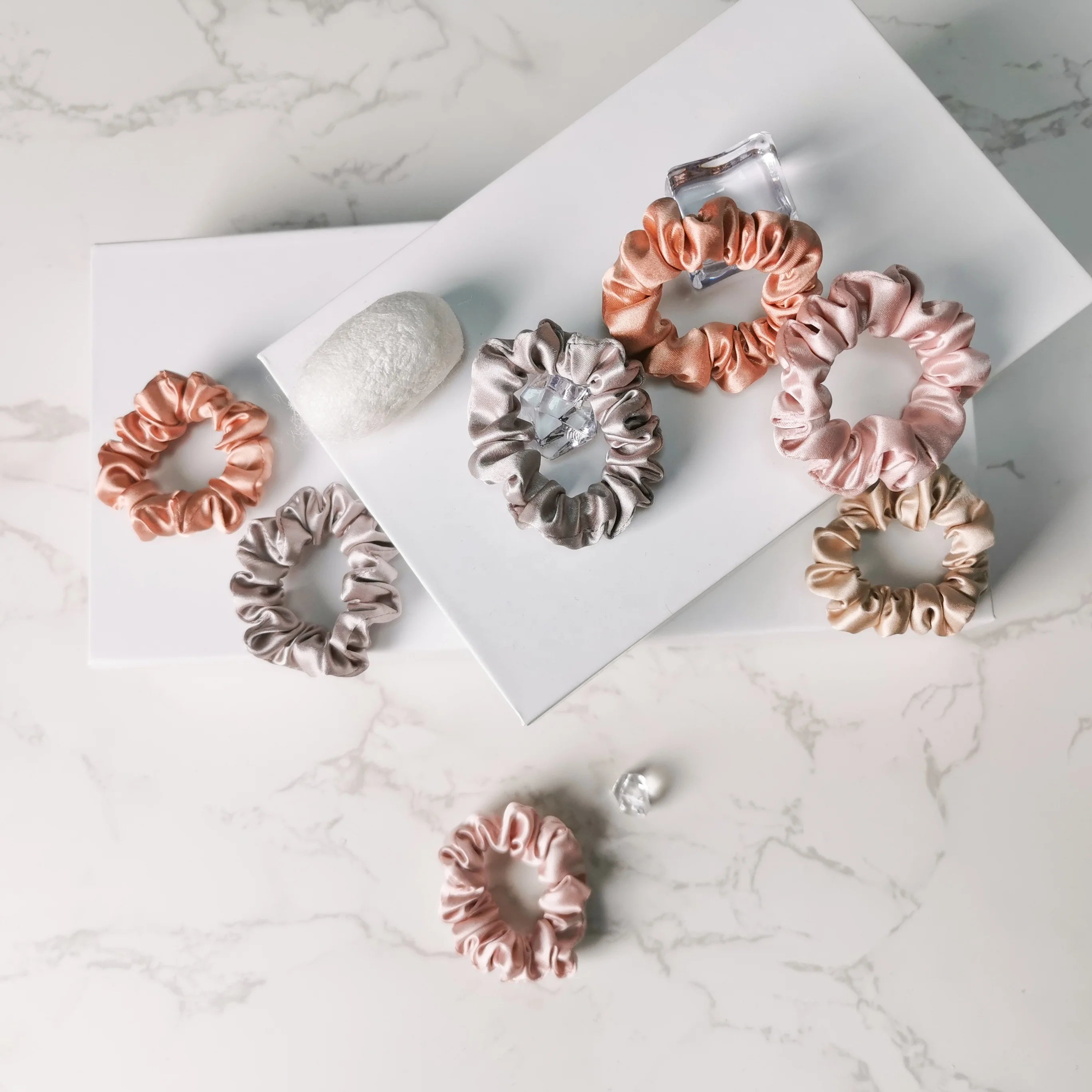 Custom Packaging Organic Silk Hair Scrunchies Hair Ties Wholesale Silk Scrunchy Hair Rubber Bands for Kids Children