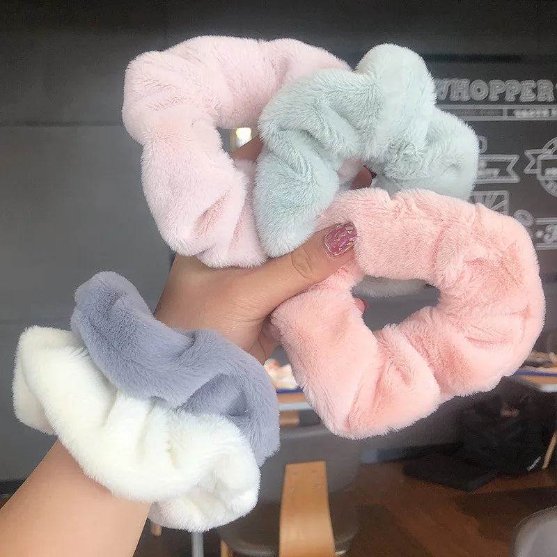 Winter Woman Hair Accessories Trendy 2021 Plush Scrunchies Plush Hair Scrunchies Chouchou Plush Fabric Scrunchies for Women