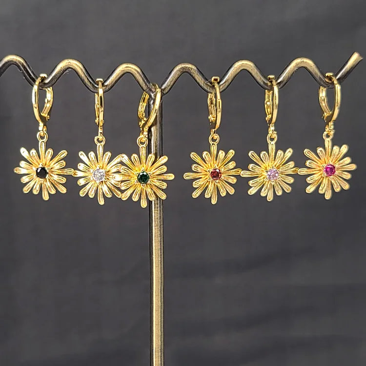 EC1810 Fashion Dainty 18K Gold Multicolor Women Zircon CZ Daisy Flower Huggies Holiday Earring for Ladies