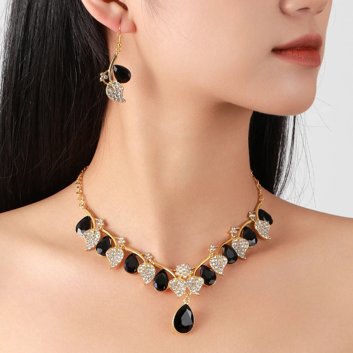 Fashion Choker Leaf Carved Blue Crystal Necklace Water Drop Earring Rhinestone Necklace Earrings Set for Women Jewelry Set