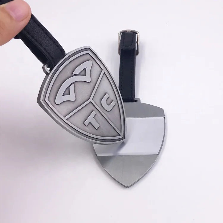 Luxury Custom Embossed Logo Letter Pattern Golf Metal Bag Tag Luggage Tag with Name Card
