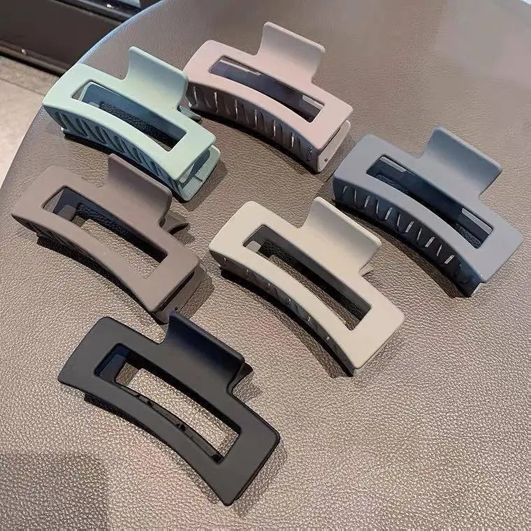 YJL Plastic Jumbo Frosted Rectangle Black 10.5cm Claw Clips High Quality Large 4 Inch Hair Claw Clip for Thick Hair Women