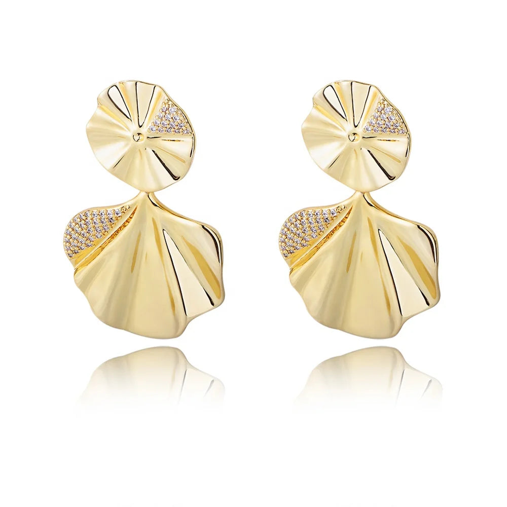 PEISHANG Minimalist Unique Women Jewelry Oceanic Shell Drop Earrings Scalloped Ruffle Waves Brass Earrings with Cubic Zirconia