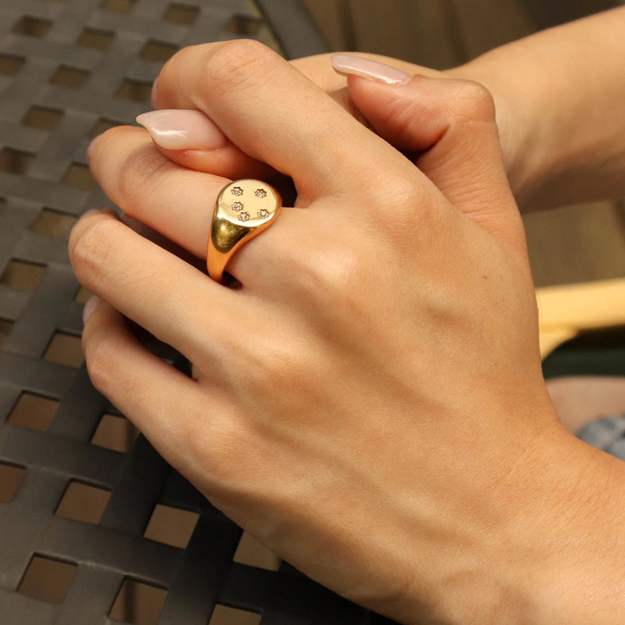 Chris April in Stock Dainty Jewelry PVD Gold Plated 316L Stainless Steel Star Sigh Signet Ring Jewelry with Zircon
