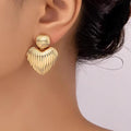 Fashion Gold  love Heart Earrings for Women Trendy Jewelry Wholesale N210629