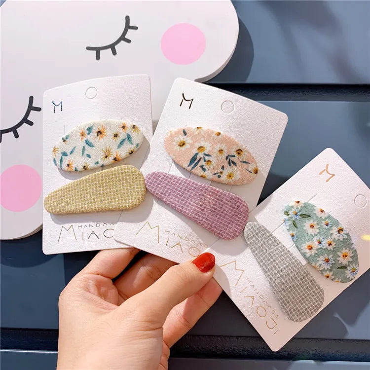Wholesales Fashion Kids Hair Accessories Custom Fabric Cover Flower Grid Cheap Kids Hair Clips Set