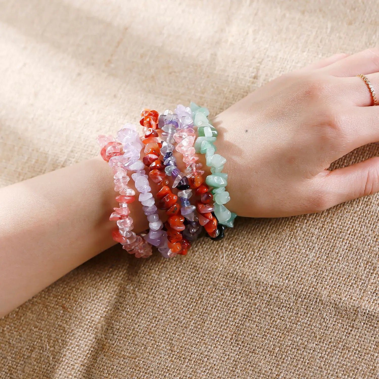 Women's New Natural Turquoise Agate Bracelet Geometric Shape Crystal Beaded DIY Elastic Gem Bracelet for Anniversary