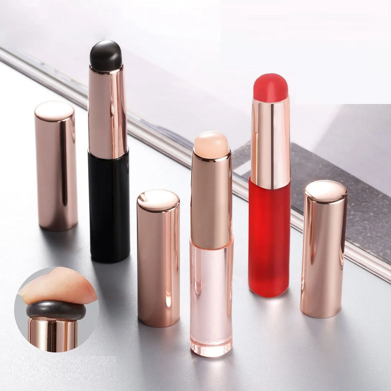 Wholesale Multi-Purpose Flat Silicone Lip Brush Single Blue/Pink Makeup Brush with Lid Used for Lip Gloss Blending