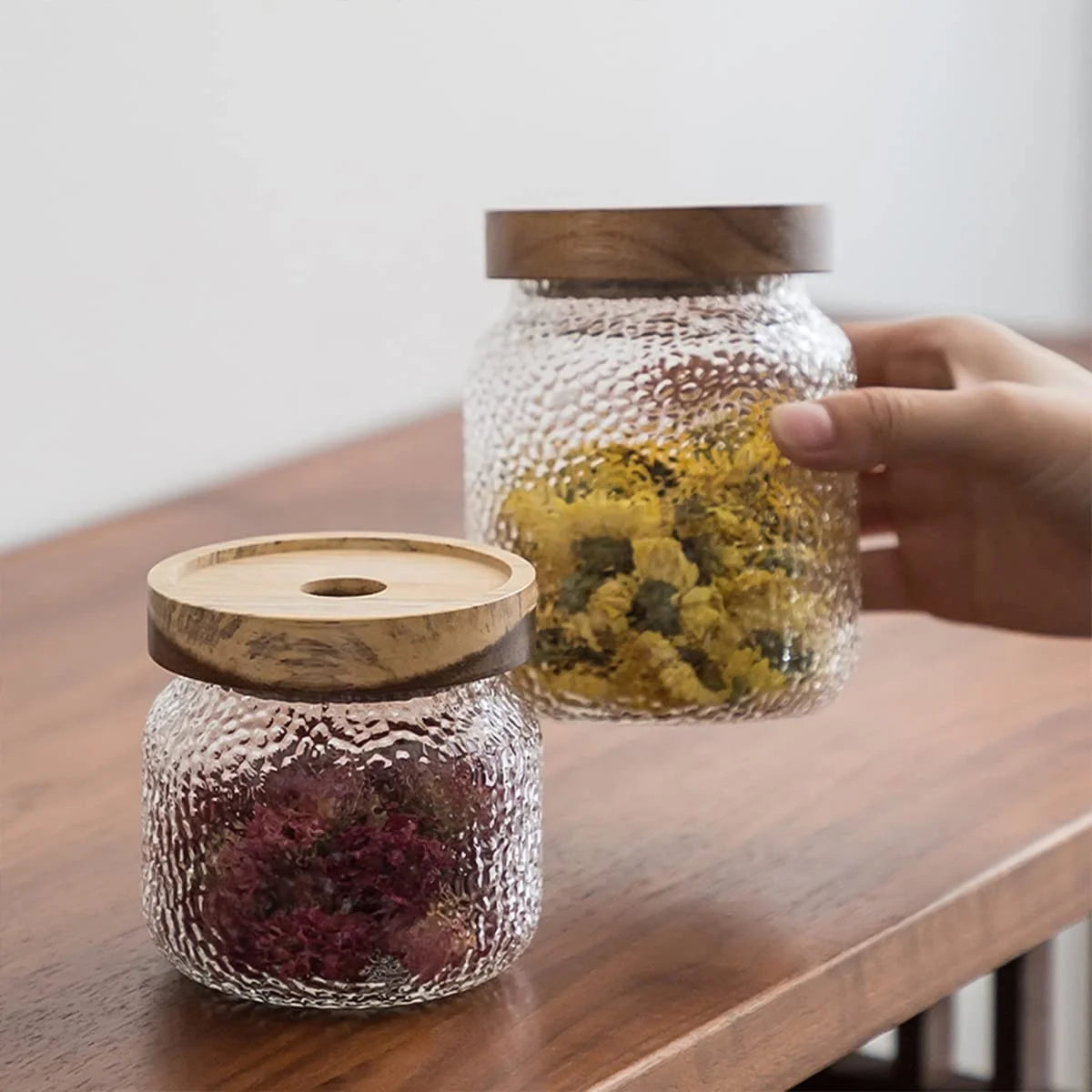 High Borosilicate Glass Jar with Acacia Wood Lid for Kitchen Storage Jar for Candy and Tea Container