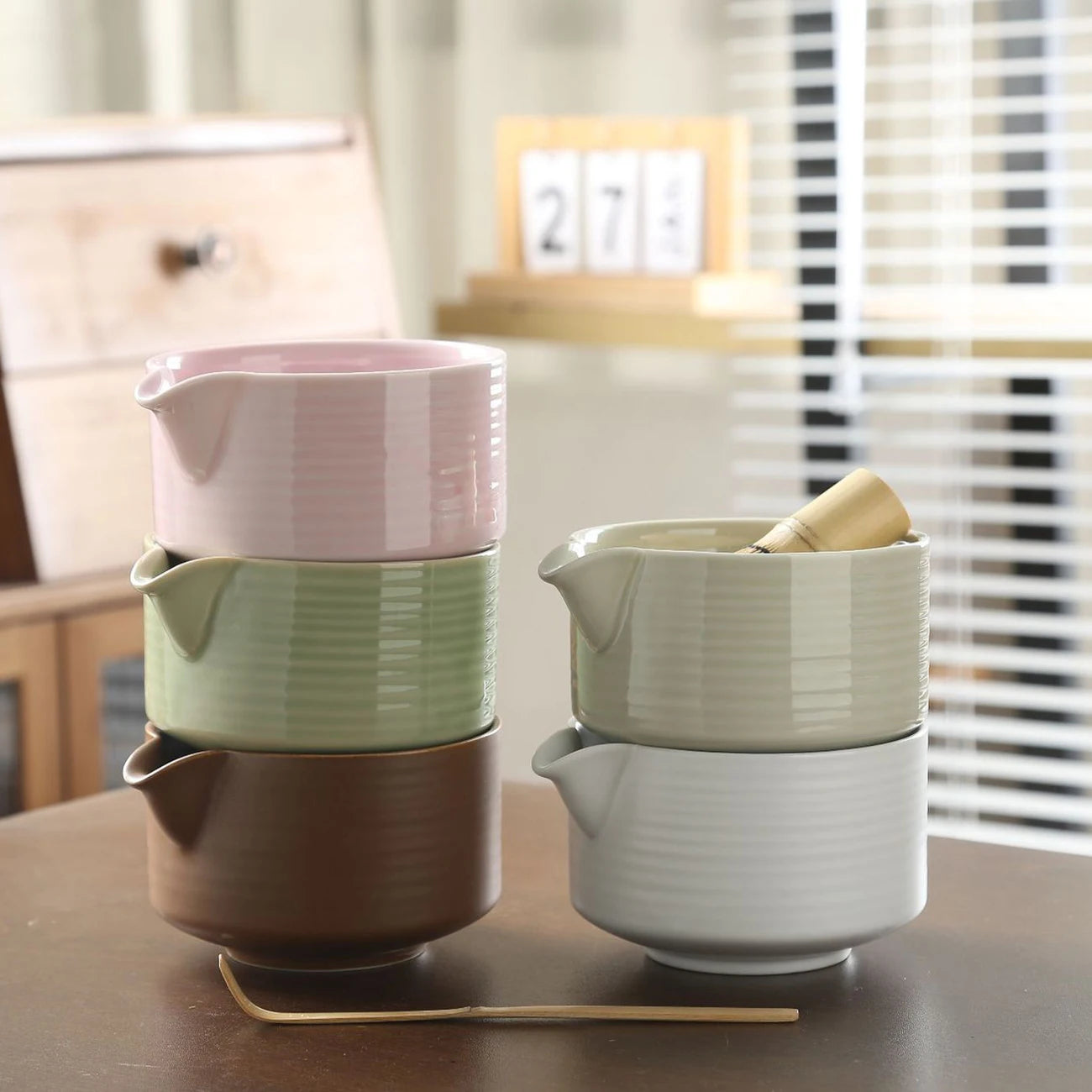 Japanese Tea Set Song Dynasty Ceramic Tea Bowl with Spout Handmade Matcha Chawan Bamboo Matcha Whisk and Scoop