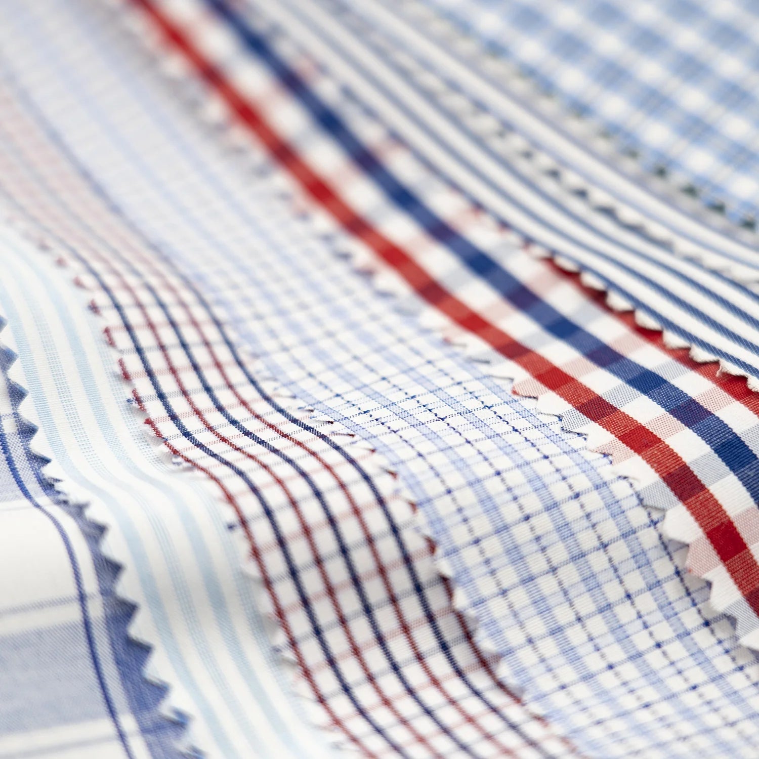 New Fashion Microfiber Woven Shirting TC Stripe Yarn Dyed Fabric for Men's Boys & Girls Shirts