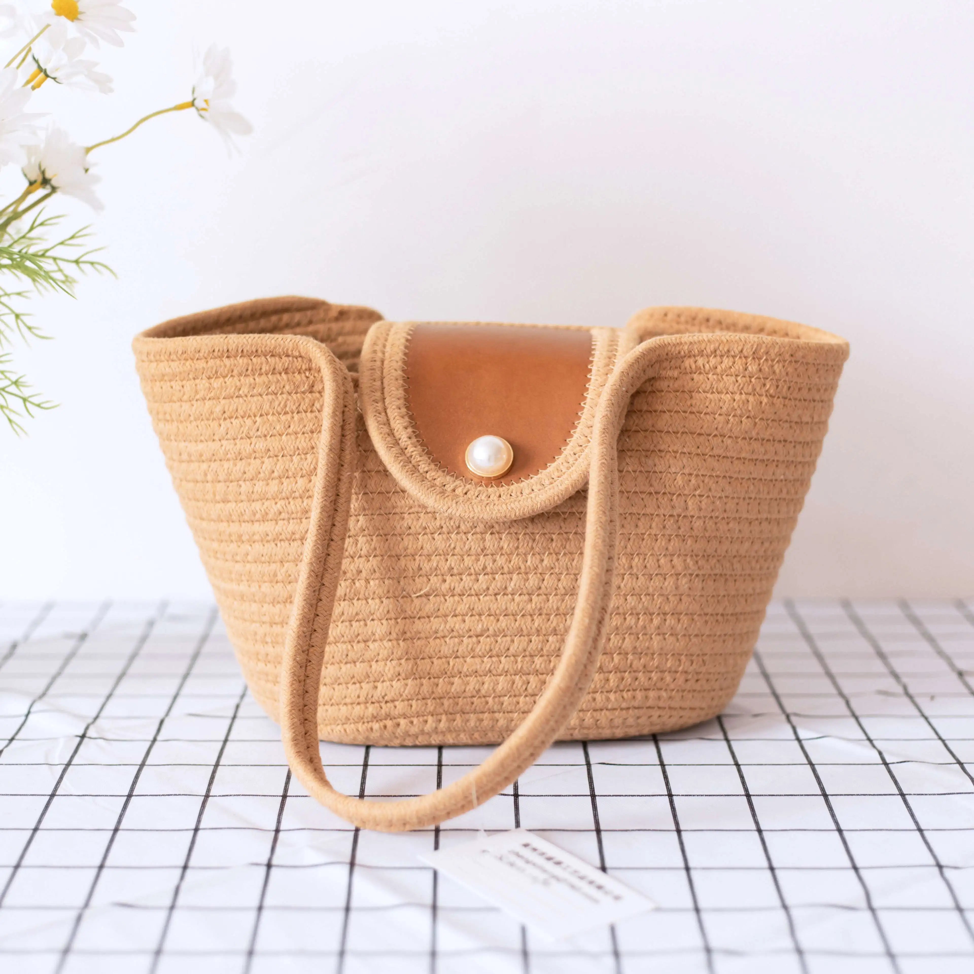 Wholesale Lady Fashion Autumn Summer Beach Shopping Bags Two Handles Open Straw Cotton Rope Handmade Customizable Beach Bag