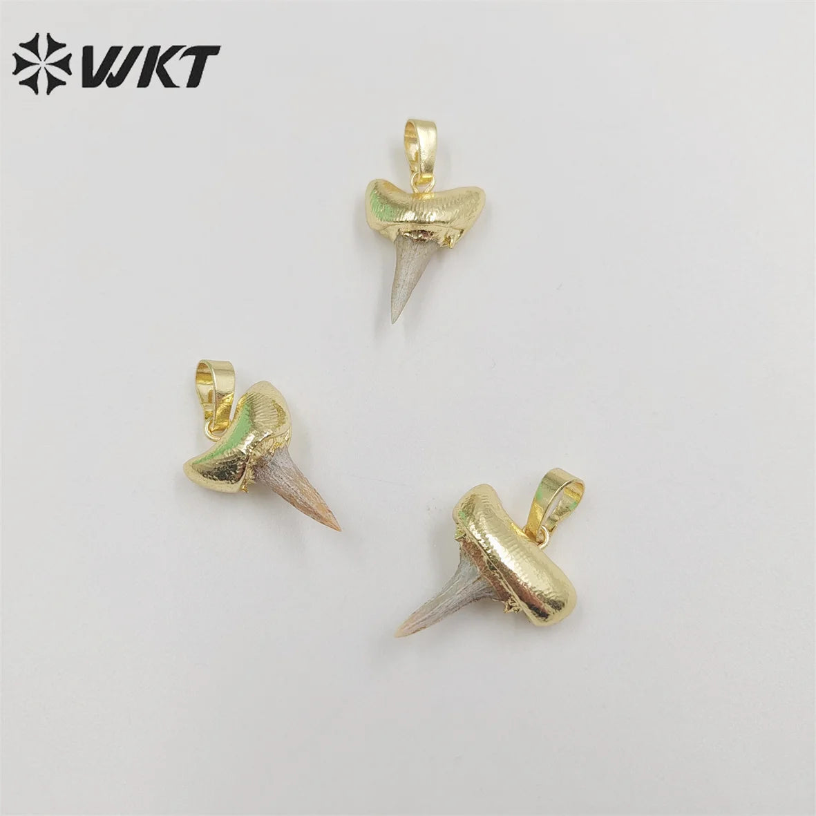 WT-P1855 WKT New Hot Design Teeth Shape Pendant Small Size Unique Gold Top  Tooth Pendant for Friend Gift