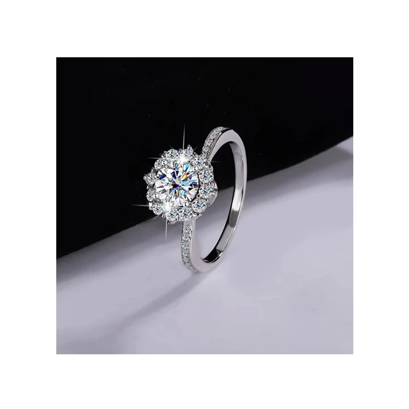 Brilliant Four-claw Flower Moissanite S925 Sterling Silver Ring Engagement Proposal Fashion Jewelry