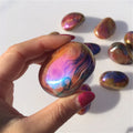 Natural Wholesale Aura Colorful Sardonyx Palm Healing  Stones for Gift