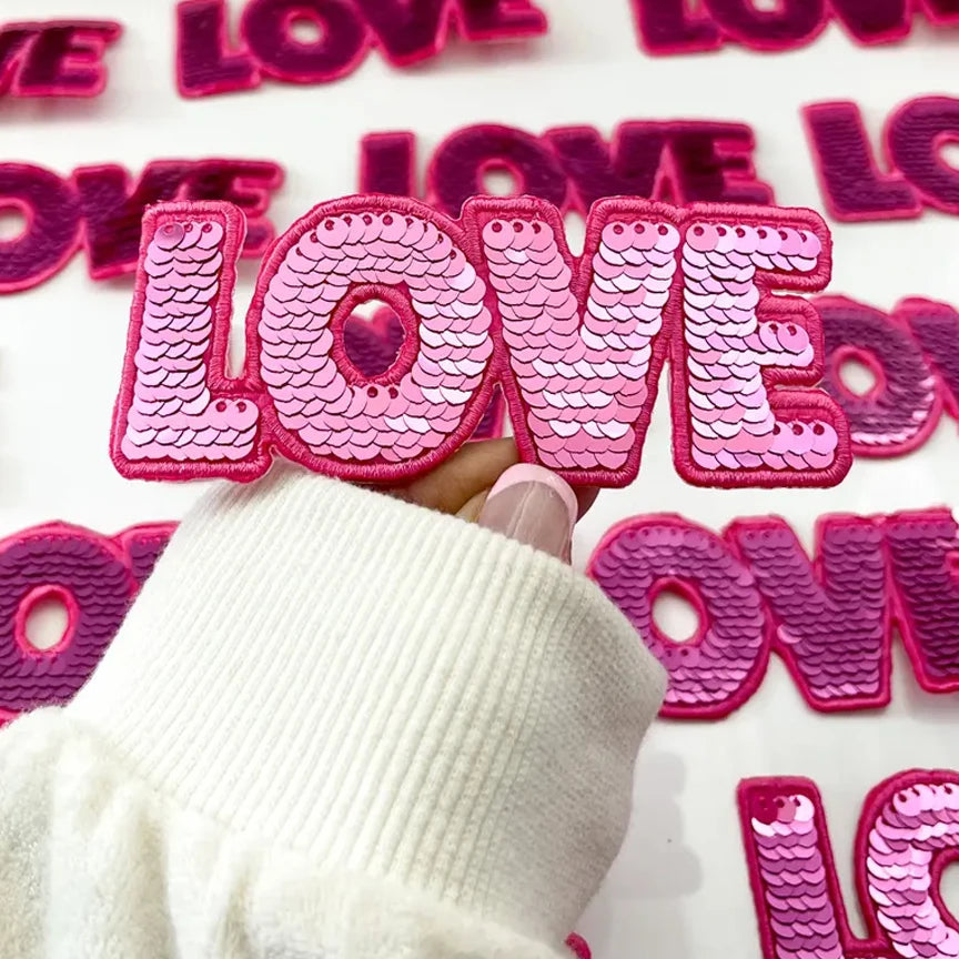 2026 New Design Heat Press Valentines Xoxo Patches Love Valentines Day Sequin Iron on Patches for Clothing