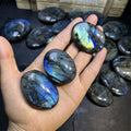 Hot Sale Spiritual Natural Stonel Crystal Crafts Healing Stone Labradorite Palm Stone for Decoration
