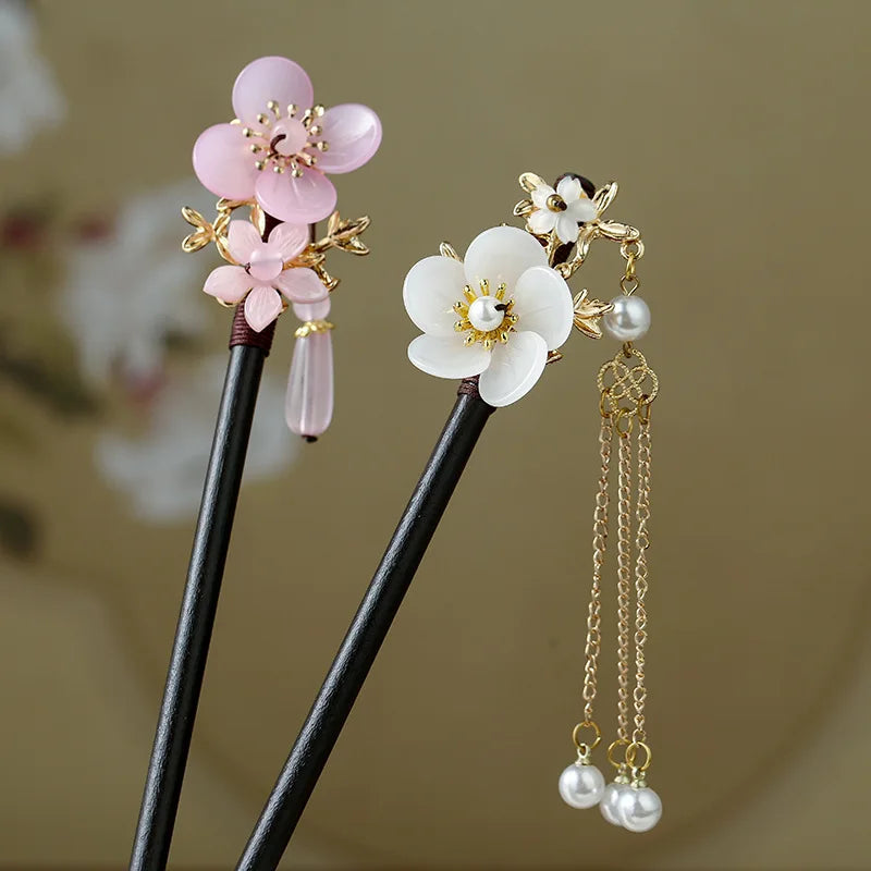 Vintage Hair Stick Floral Pearl Hanfu Hairpin Chopstick Girls Cheongsam Dress Tiaras Sandalwood Hair Clasp Jewelry Retro Bijoux
