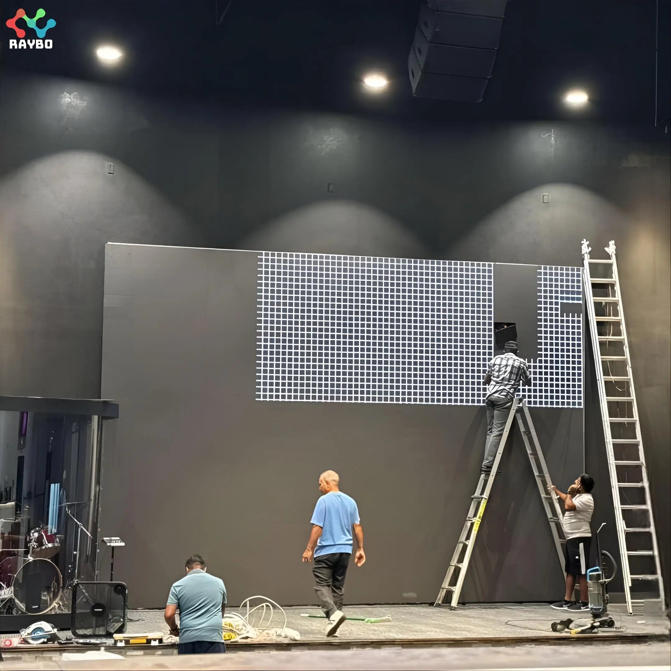 RAYBO Indoor LED Display Screen P2.5 High-definition High-brightness LED Video Wall Suitable for American Churches.