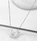 Gold Plated Stainless Steel Metal Fashion Jewelry Sun Pendant Necklace for Women