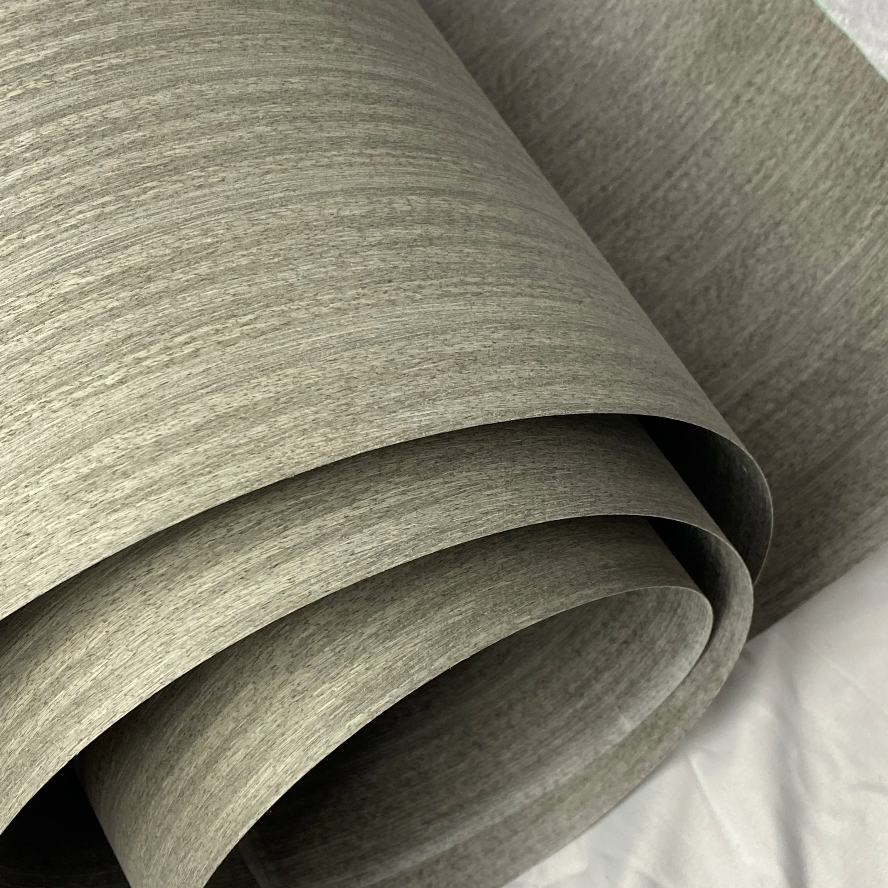 Factory Supply Engineered Veneer Wood Oak Sheet Artificial Oak Veneer Engineered Oak Wood Veneers for Flooring