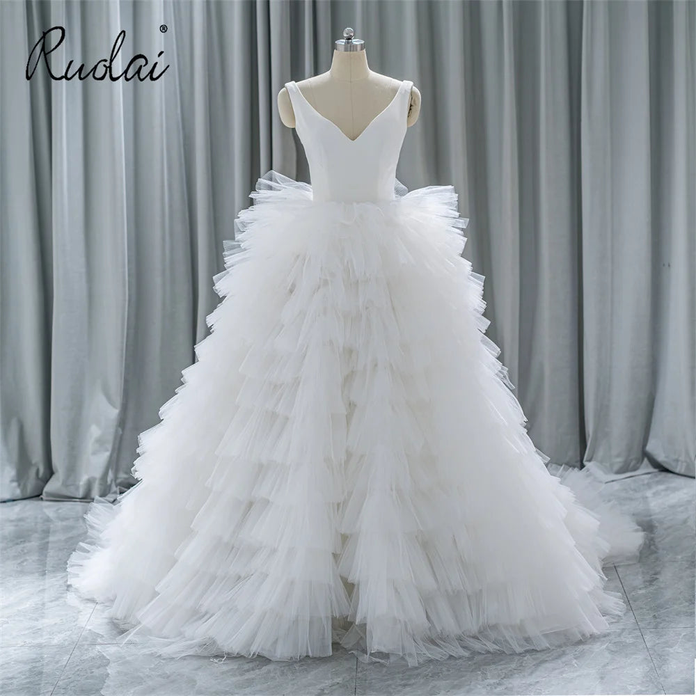 Ruolai QW01575 Stunning White Tiered Tulle Wedding Dresses Sleeveless V-neck Bridal Gowns for Wedding Party