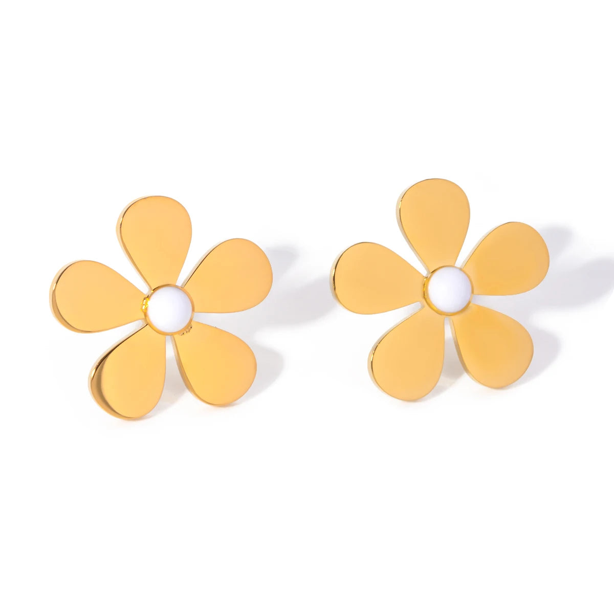 J&D New Hot Sell 18K Pvd Gold Stainless Steel Stud Jewelry White Enamel 5 Petals Daisy Flower Earring Girl