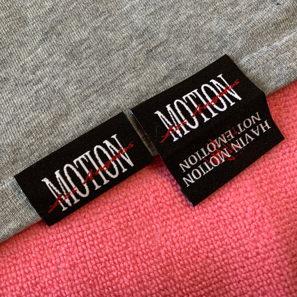 High Definition Custom Hem Label on T-shirt Piploop Fold Woven Hem Tag for Sleeve