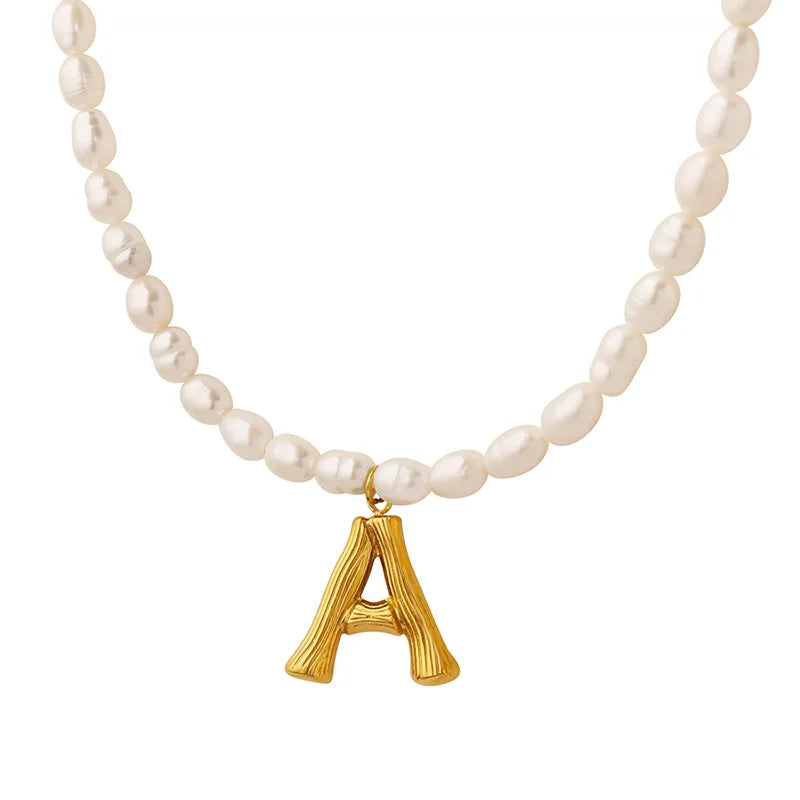Stainless Steel Freshwater Pearl Chain Initial Letter Pendant Necklace Titanium Steel PVD English Alphabet Choker for Gift