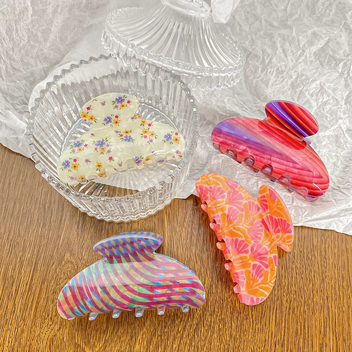 Berphia Women's Elegant Floral Hair Claw Clip Modern Vintage Design with Floral Printed Hair Accessories