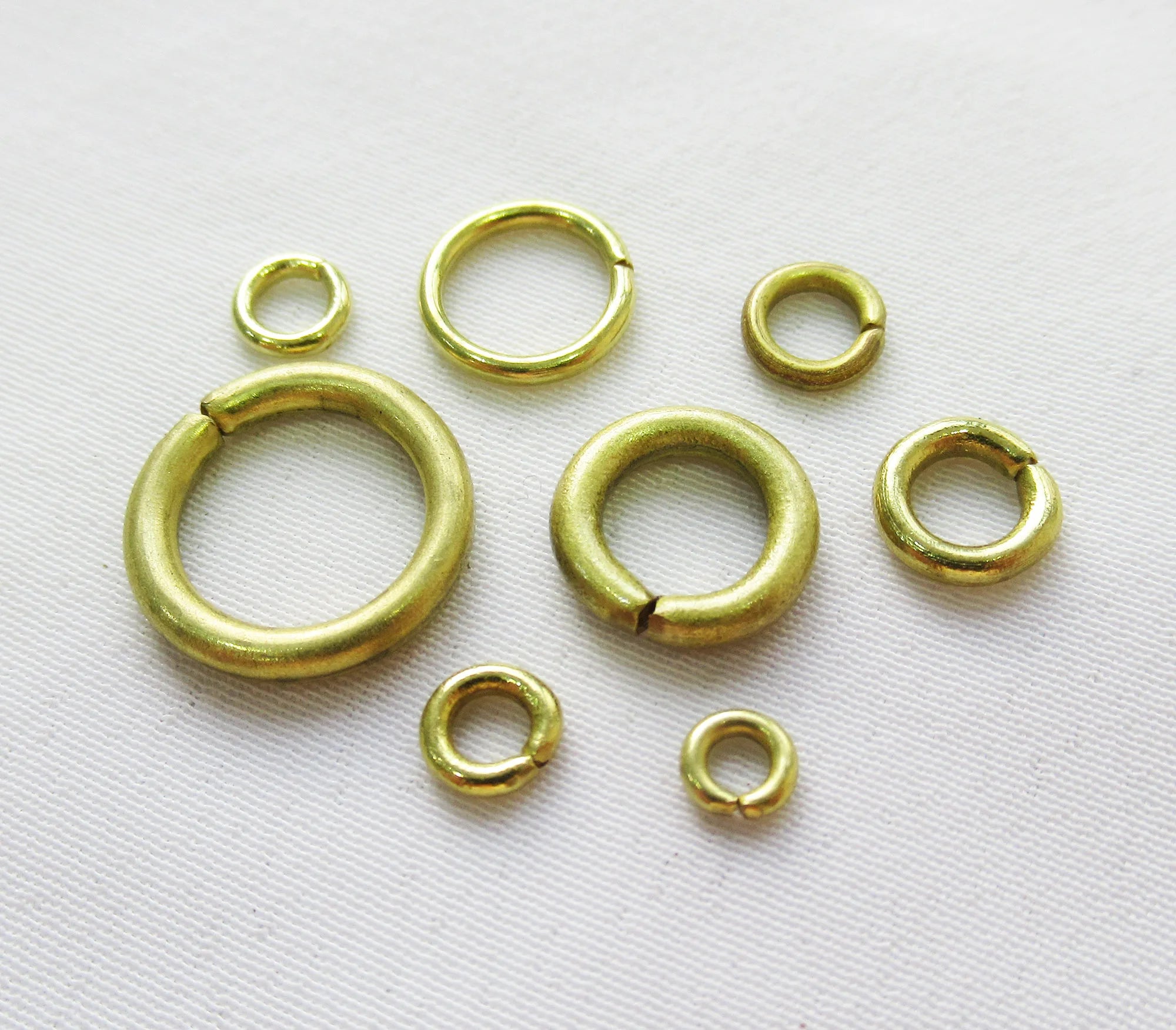 Brass Jump Rings Open Closed Jump Ring 1x4mm 1x5mm 1.2x5mm 1.2x6mm 1.5x7mm 1.2x9mm 2x10mm 2x13mm