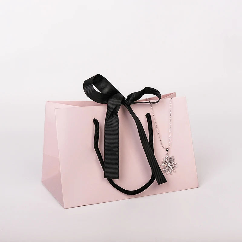 Custom Gift Lip Gloss Little Lipstick Beauty PR Shopping Ring Jewelry Jewellery Packaging Paper Bags With Satin Ribbon Tie Bow