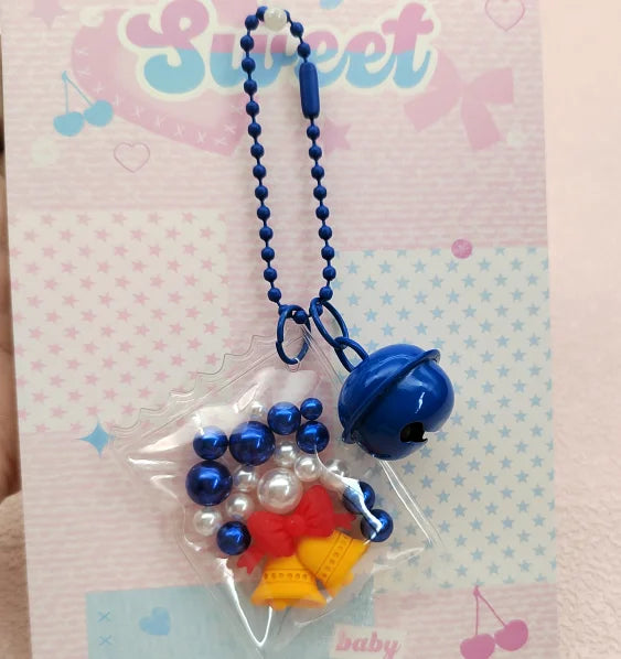 Creative Christmas Resin Keyrings Snowman Clay Sprinkles Mix Charms Bead Chains Metallic Metal Jewelry Findings Bags Cars Orname