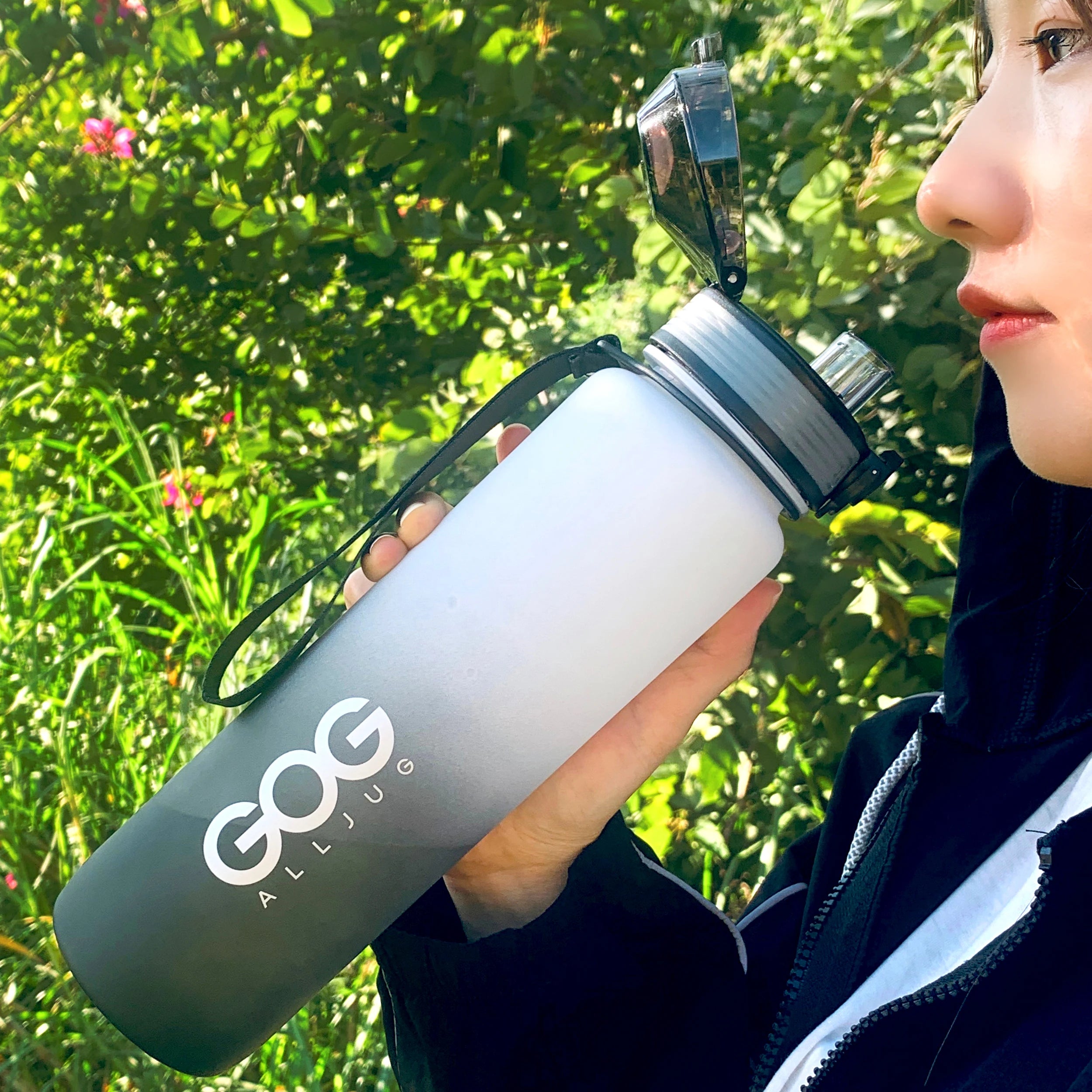 2022 New Arrival Flip Top Leakproof BPA Free 32oz Motivational Fitness Sports Water Bottle with Time Marker