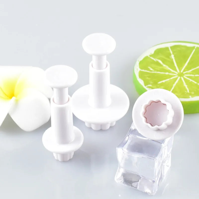 Plastic Flower Shaped Cookie Press Mold Cute Creative Plunger Cutter Spring Mold Cake Decorating Fondant Plunger Cutter