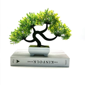 Hot Selling Artificial Flowers Bonsai Green Pot Guest-Greeting Pine Bonsai Simulation Potted Plant Ornament for Home Decor