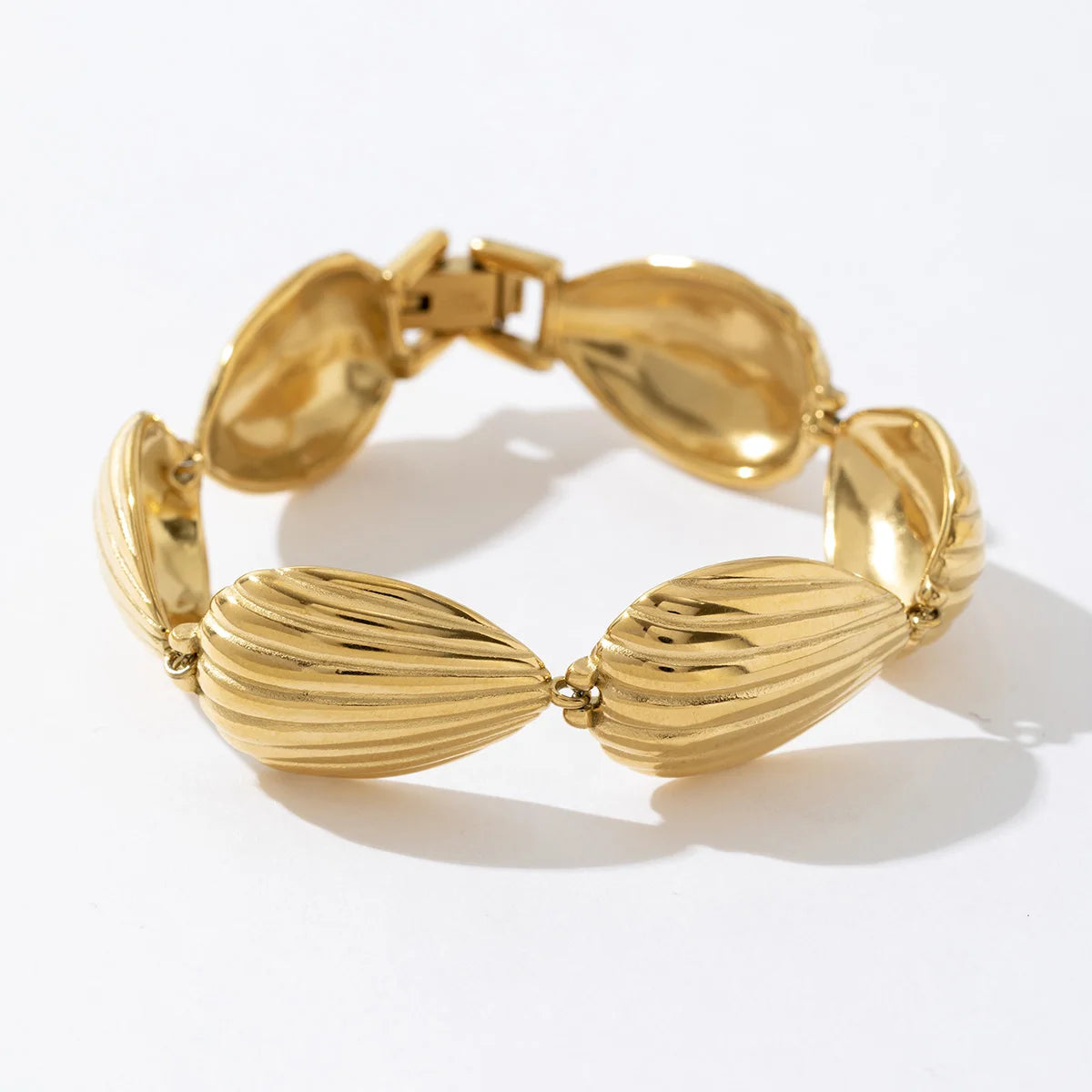 2025 Street Wear Jewelry New Hot 18k Gold Plated Stainless Steel Tarnish Free Bohemia Summer Trend Shell Chain Bracelet