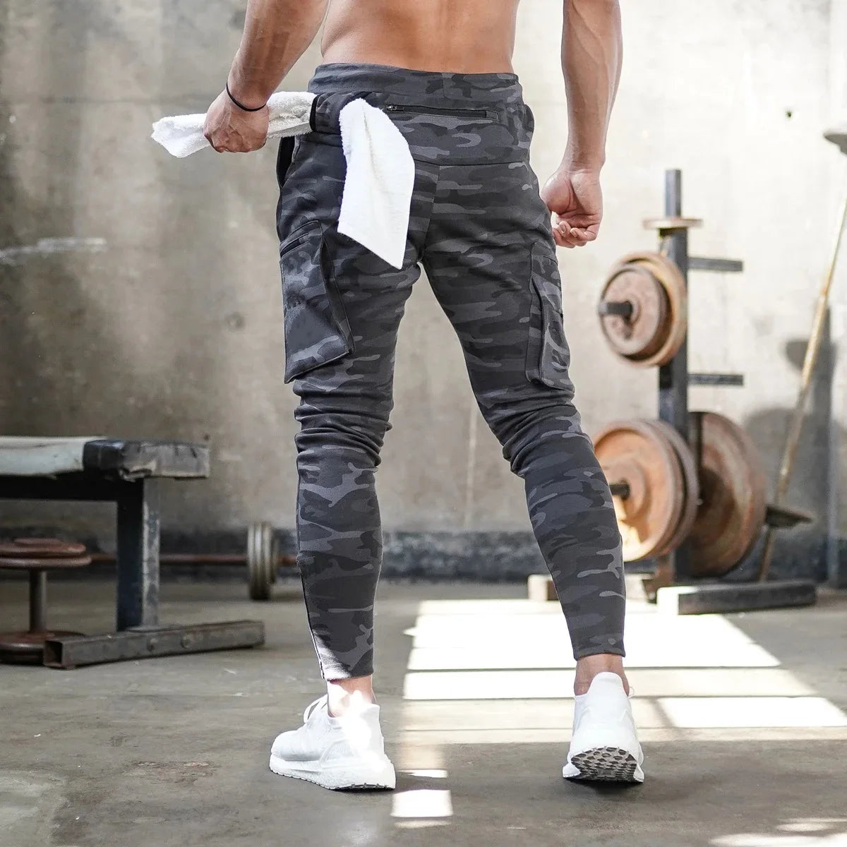 Men's Zippered Joggers Pants Casual Mid-Waist Gym Workout Track Pants Comfortable Slim Fit Tapered Sweatpants with Pockets