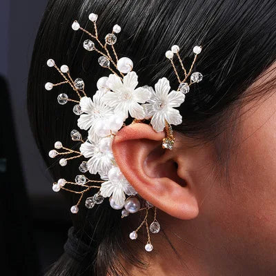 Trendy Luxury Bridal Jewelry White Pearl Flower Ear Bone Clip Female Cuff Earrings No Piercing Ear Clip Wedding Party Accessory