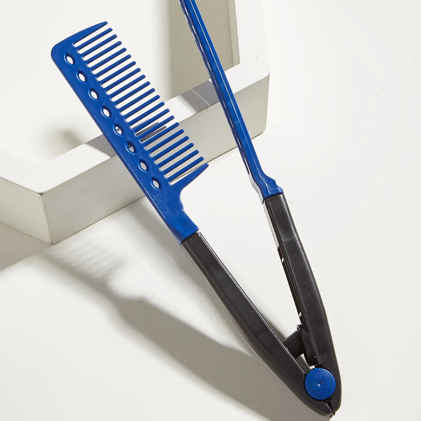 Wholesale Hairdressing Tool Woman Beauty Make up Cyan Clip Comb Lady V Shape Plastic Straightening Hair Comb