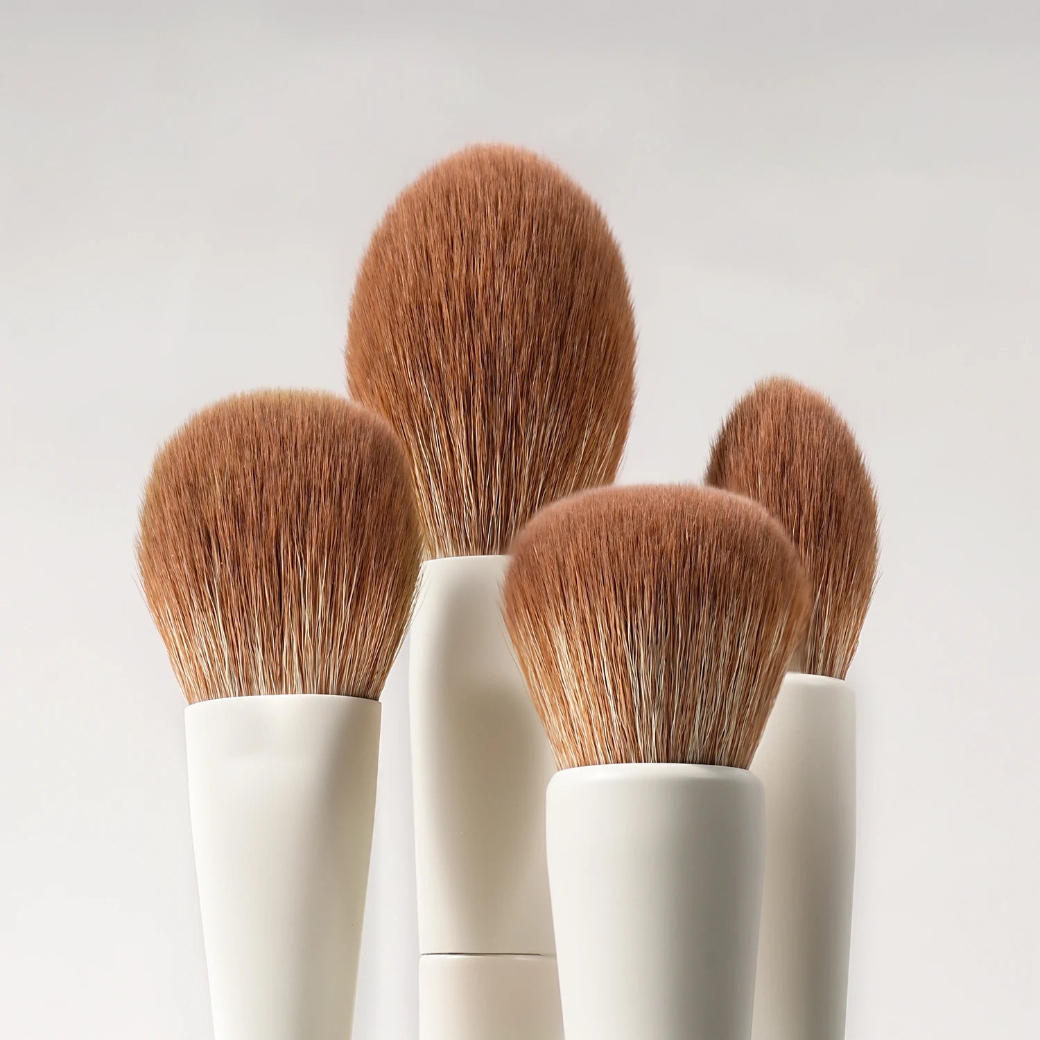 Fluffy Comfortable Custom Vegan Beige Professional Makeup Brushes Private Label Hight Quality Full Brush Set Makeup for Powder