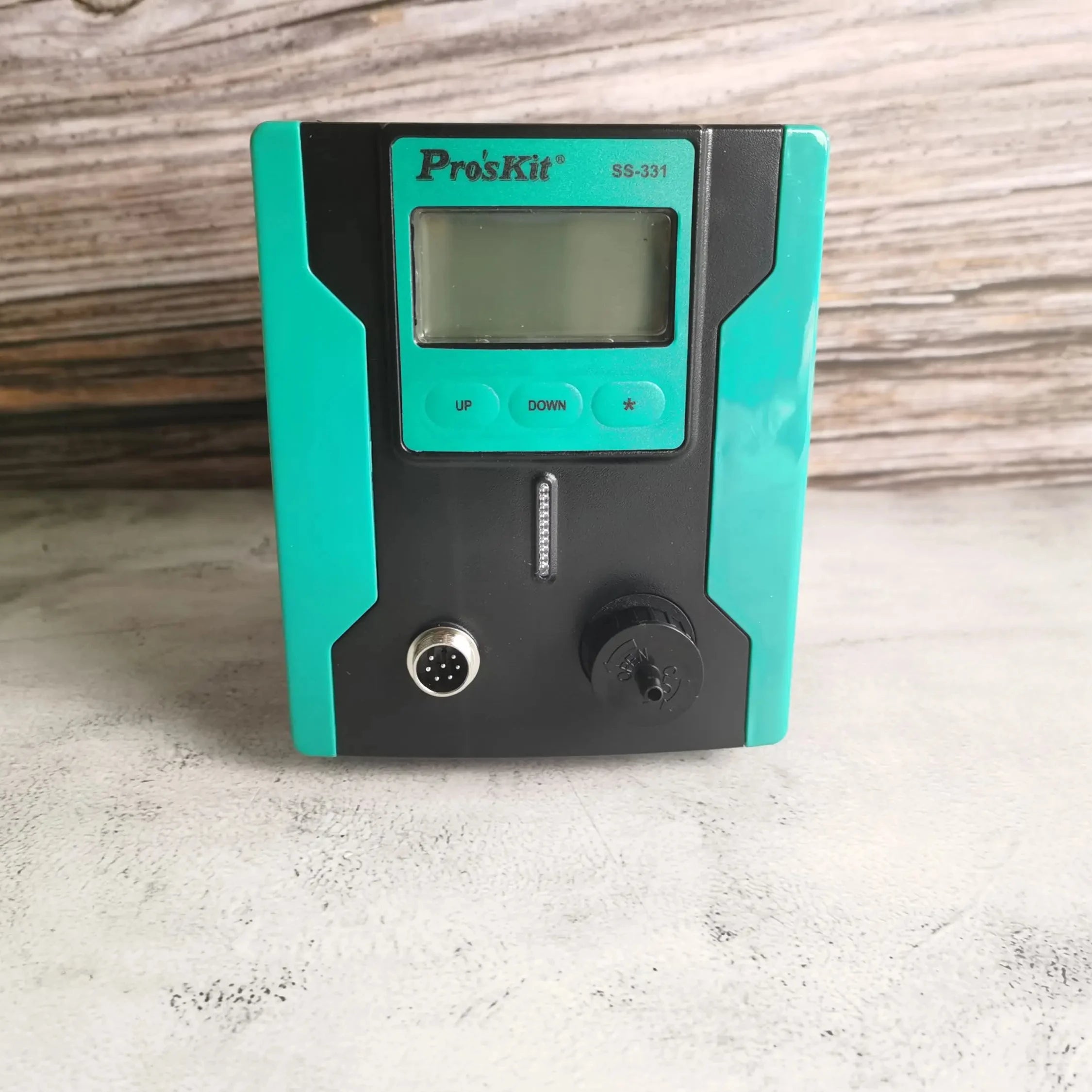 Pro'sKit SS-331H ESD LCD Digital Electric Desoldering Pump BGA Desoldering Suction Vacuum Solder Sucker Gun Auto Sleep 110v/220v