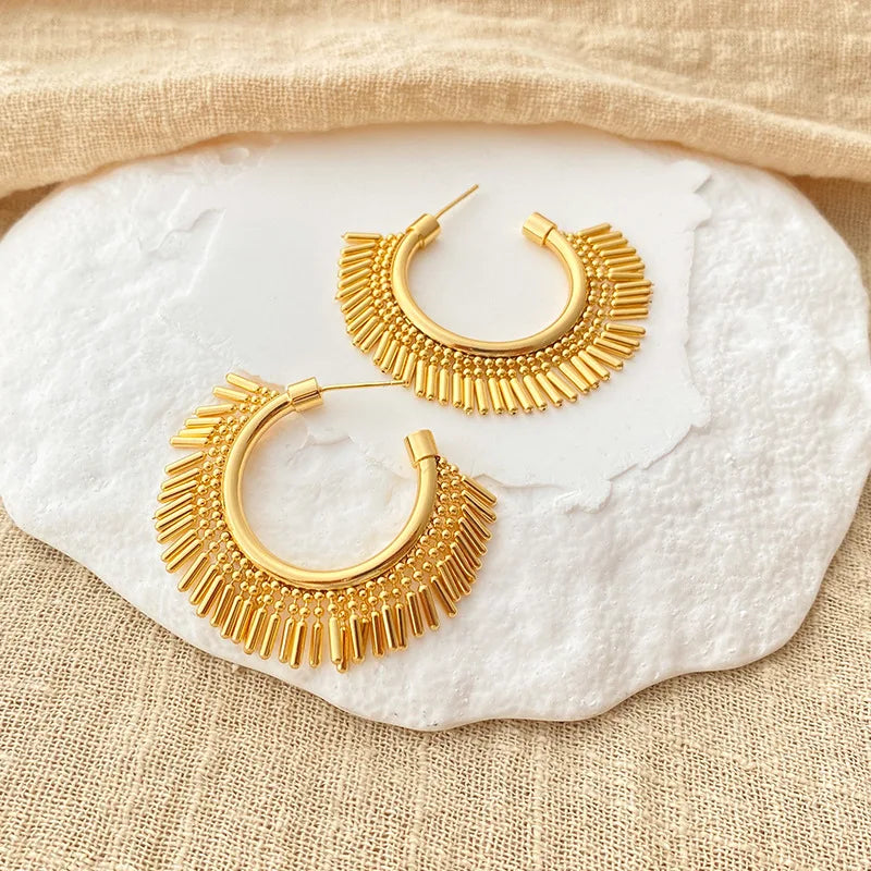 French Swaying Dynamic Design C-type S925 Silver Needle Tassel Earrings Retro Trend 18k Copper Plated Earrings Fashion Jewelry